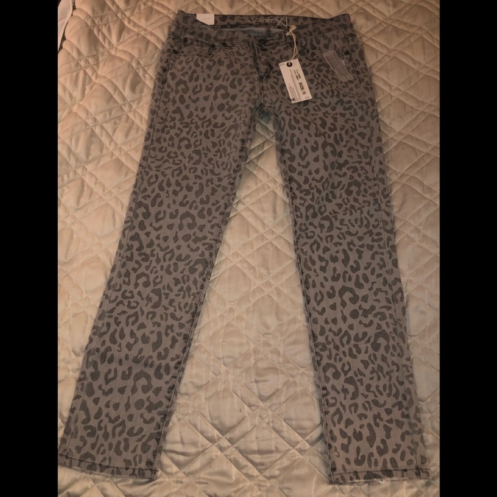 Leopard Print Jeans Womens Junior Sz 13 by Special X Brand retro gray/khaki NEW